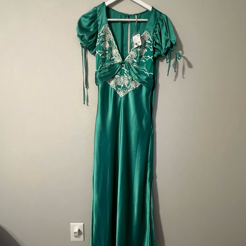 Elegant satin Green Dress with Lace Detail
